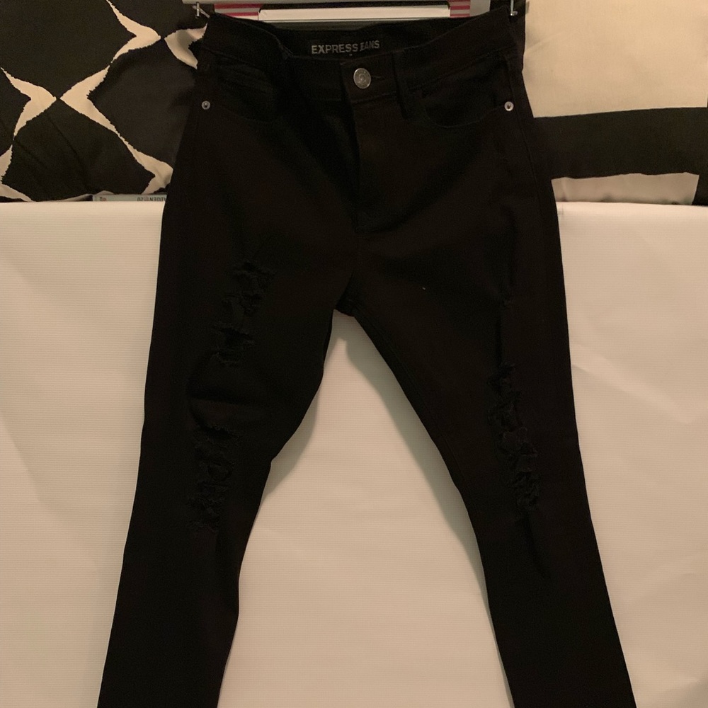 Distressed Jeggings